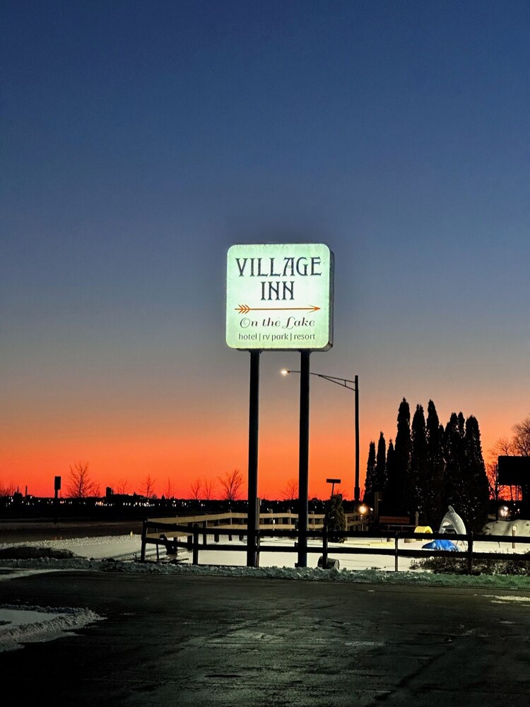 Village Inn on The Lake - photo 24