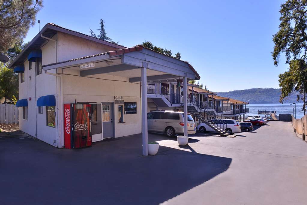 Americas Best Value Inn & Suites Clearlake Wine Country - photo 3