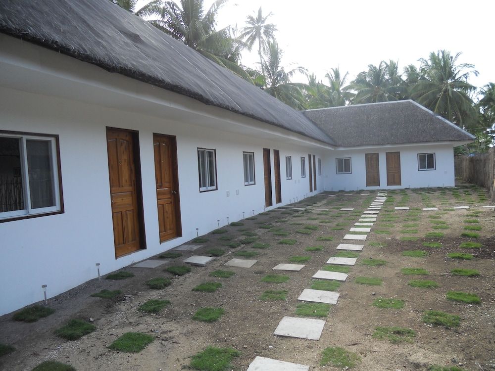 Wayfarers Cloud 9 in General Luna, Philippines