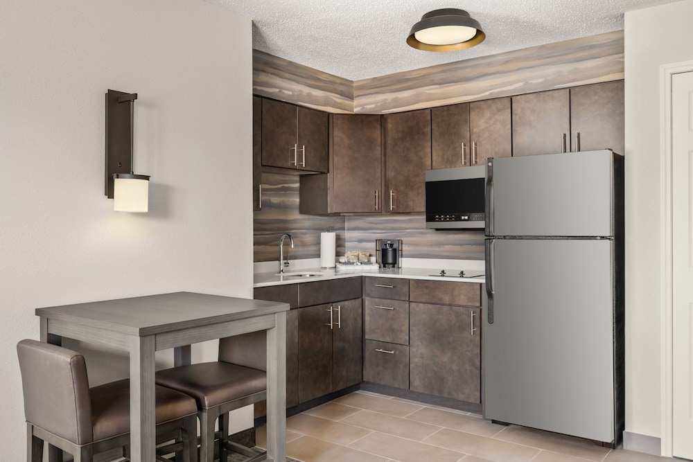 Residence Inn by Marriott Davenport - photo 6
