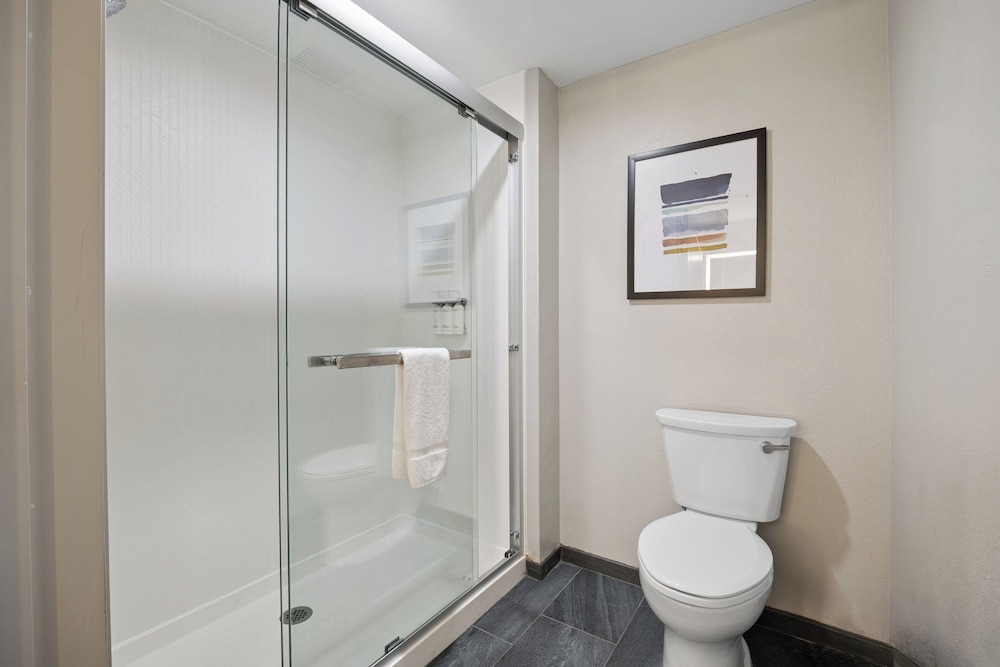 Staybridge Suites Sacramento Woodland - photo 78