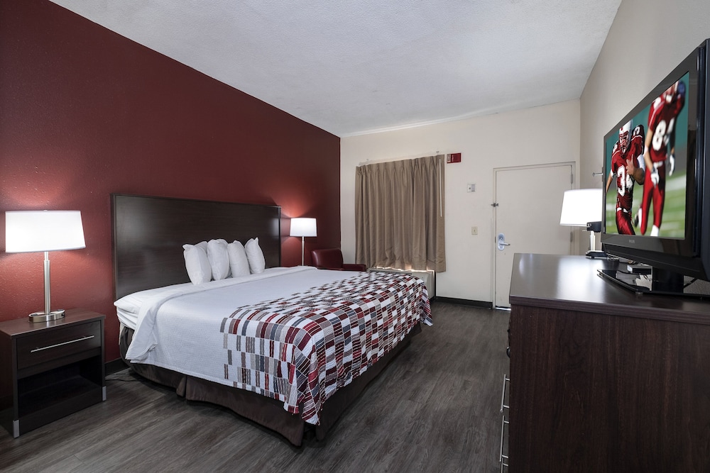 Red Roof Inn Prattville - photo 13