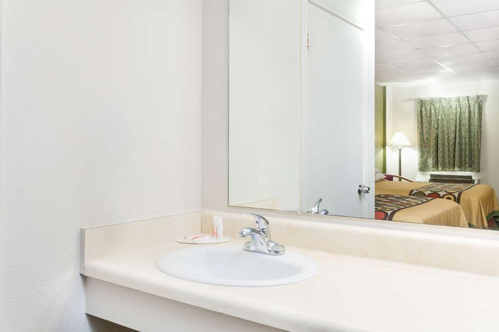 Super 8 by Wyndham Fredericksburg - photo 16