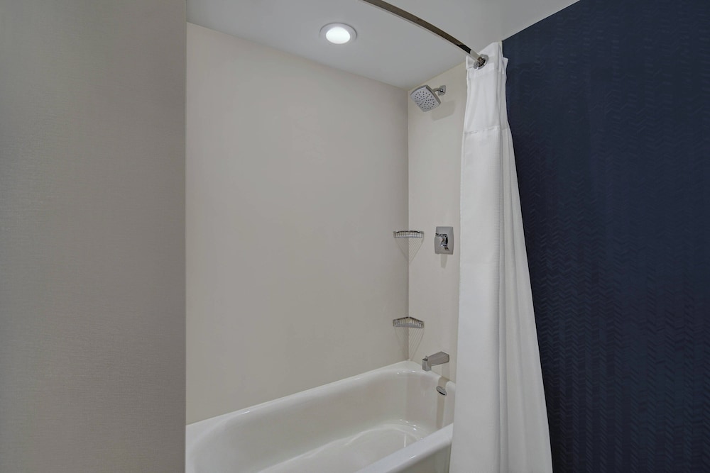 Fairfield Inn & Suites by Marriott Mansfield - photo 24