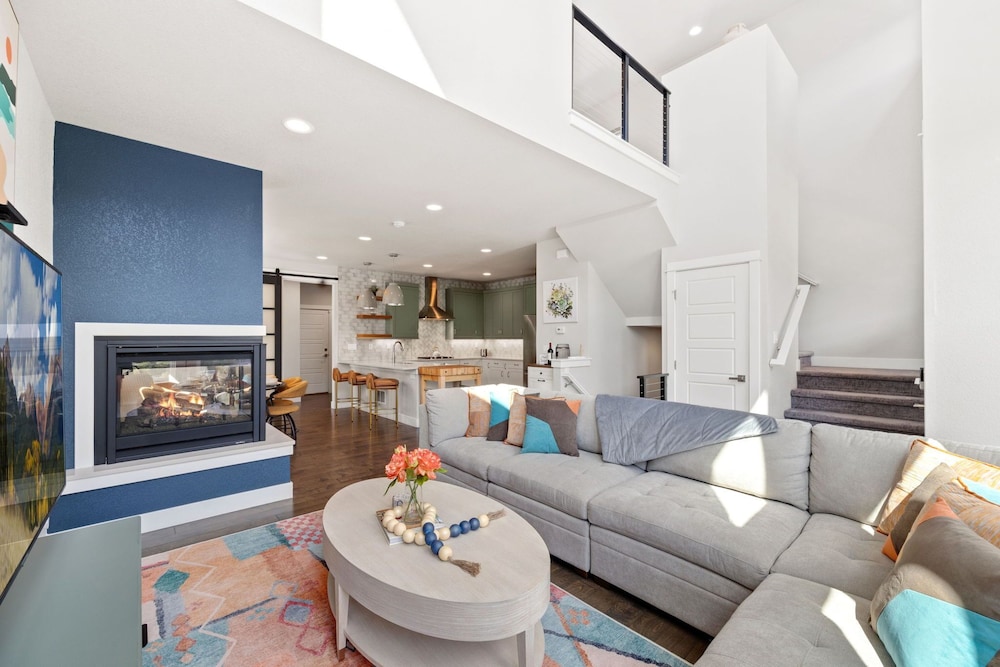 Upbeat Retreat Enjoy Bikes Brews and Mtn Peaks in Fort Collins, United States