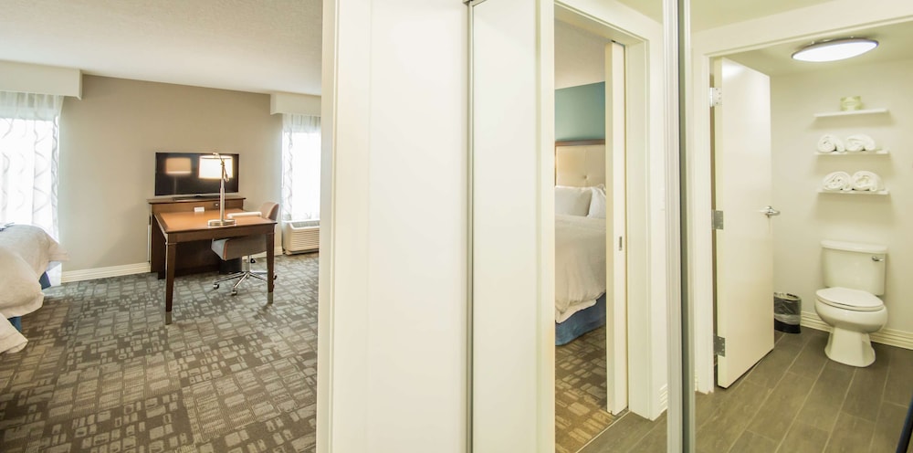 Hampton Inn & Suites Orlando At SeaWorld - photo 8