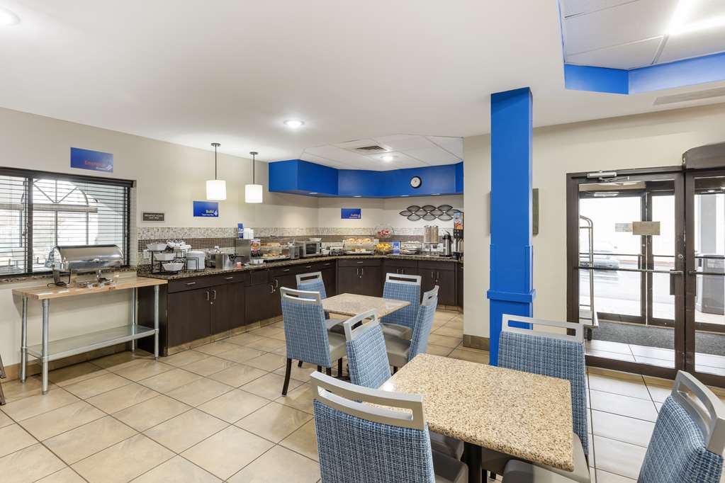 Best Western St. Louis Inn - photo 41
