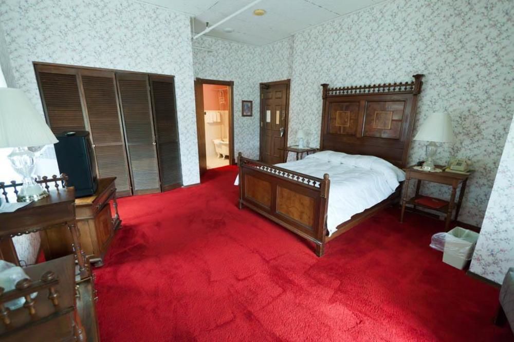 Historic Calumet Inn - photo 13