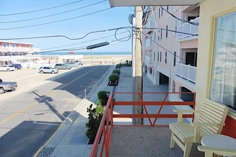 Beach Colony Motel - photo 19