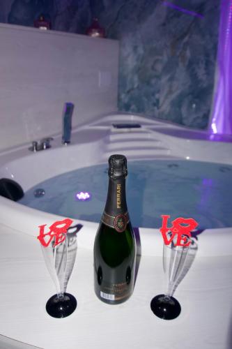 Lulu's House — 4-Star Luxury Hotel in Naples, Italy