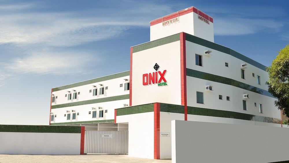 Onix Hotel Aeroporto in Lauro De Freitas, Brasil