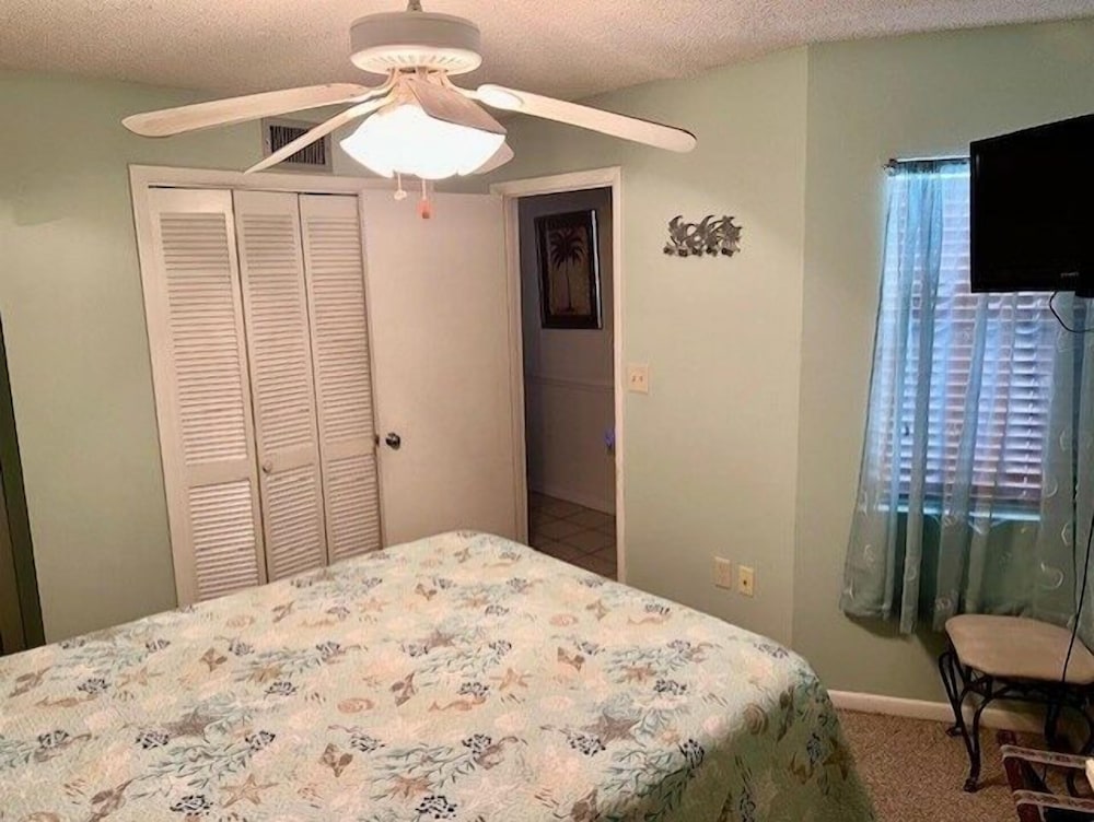 Royal Garden Resort 403 1 Bedroom Condo by RedAwning - photo 3
