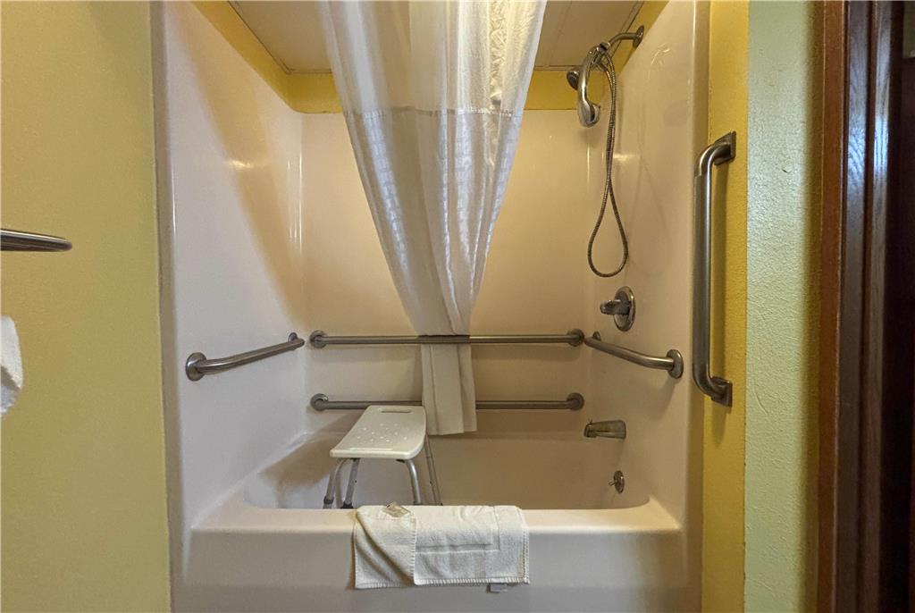 Super 8 by Wyndham Jacksonville - photo 19