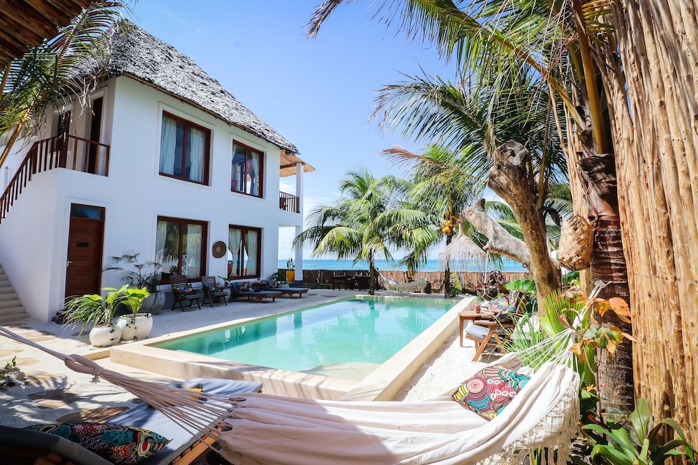 Babu Villas — 4-Star Luxury Hotel in Zanzibar, Tanzania