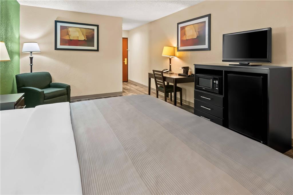 Quality Inn & Suites Granbury - photo 22