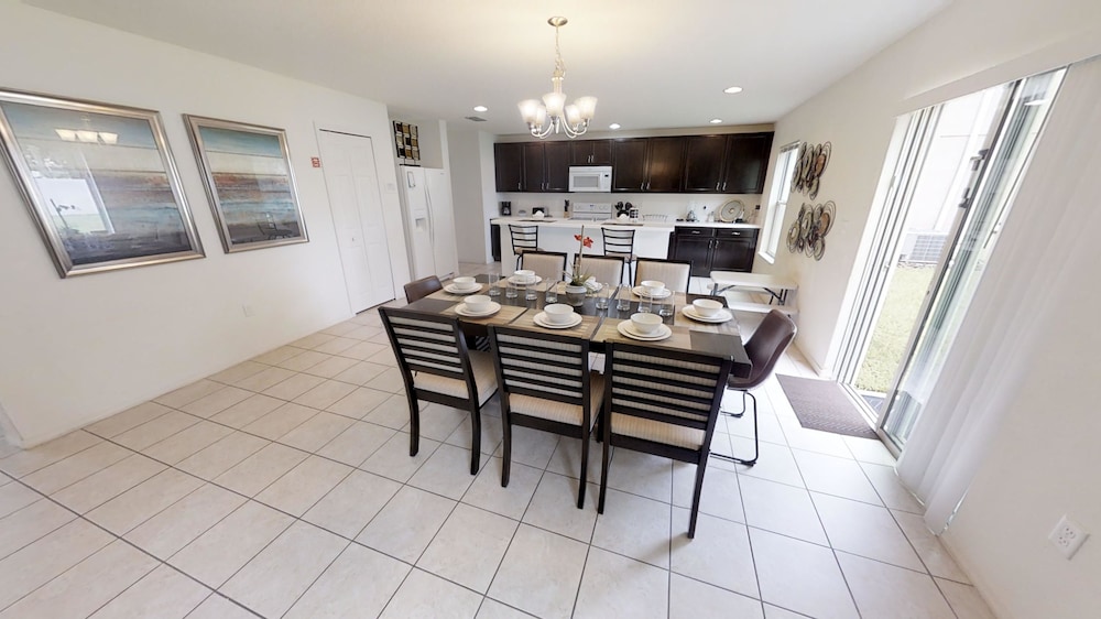 Crystal Cove Resort - photo 20