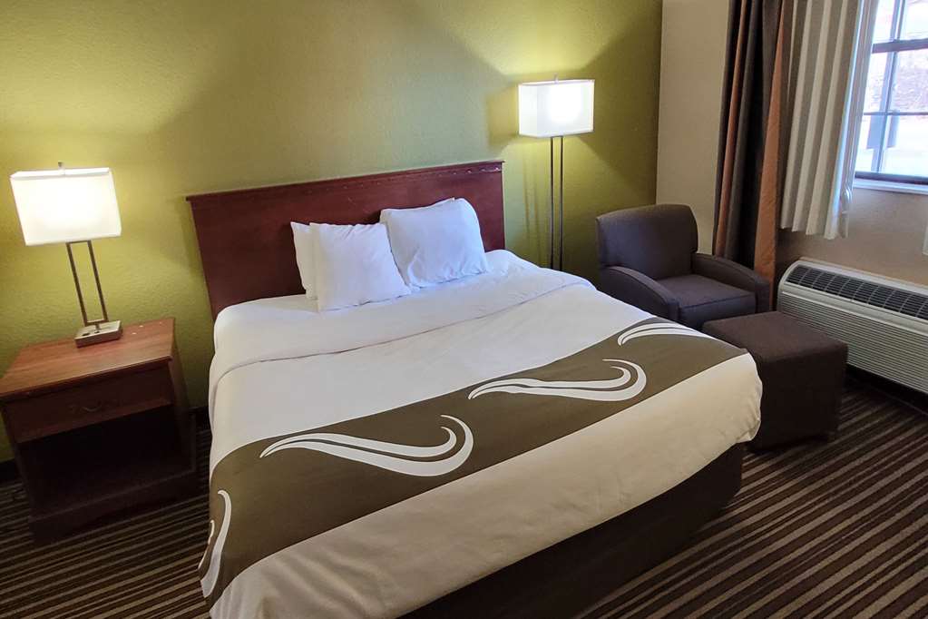 Quality Inn & Suites Columbia I 70 - photo 8
