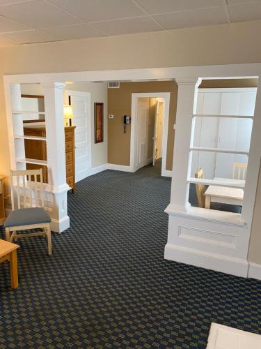 The Admiral Hotel Motel - photo 154