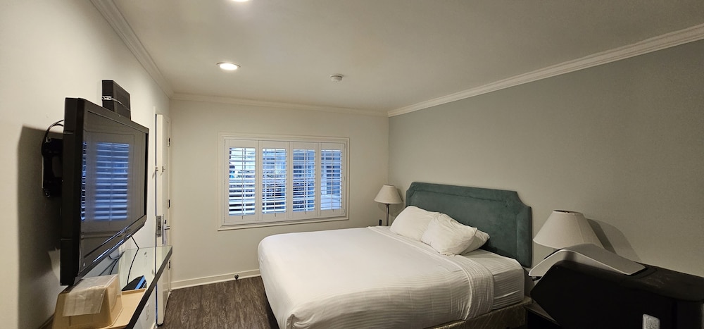 Bay Front Inn Santa Cruz - photo 12