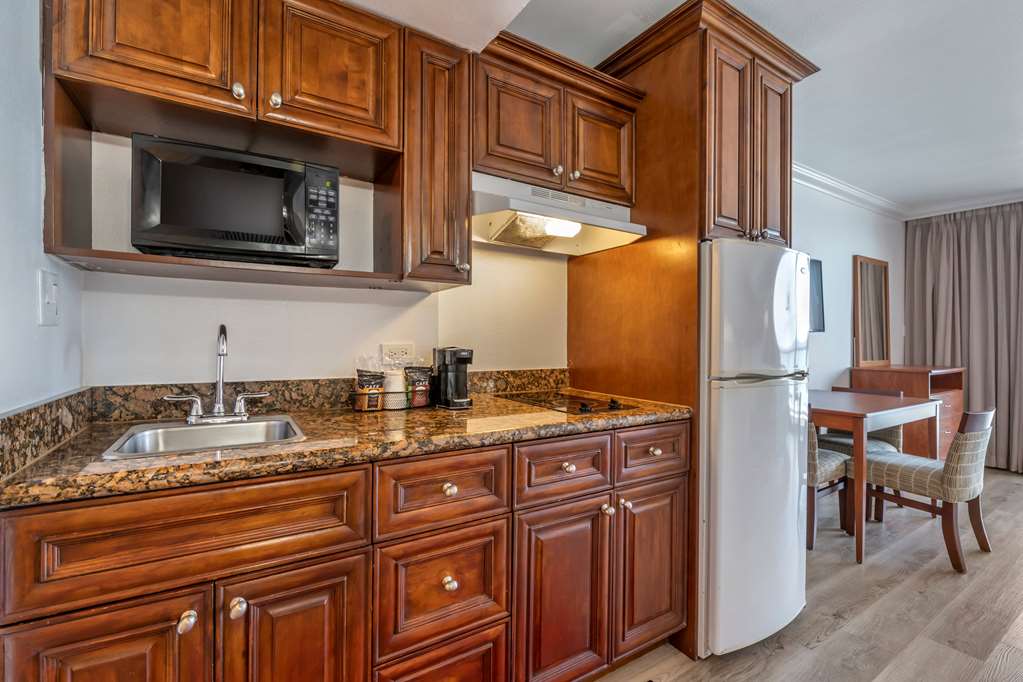 Ramada Plaza by Wyndham Marco Polo Beach Resort - photo 18
