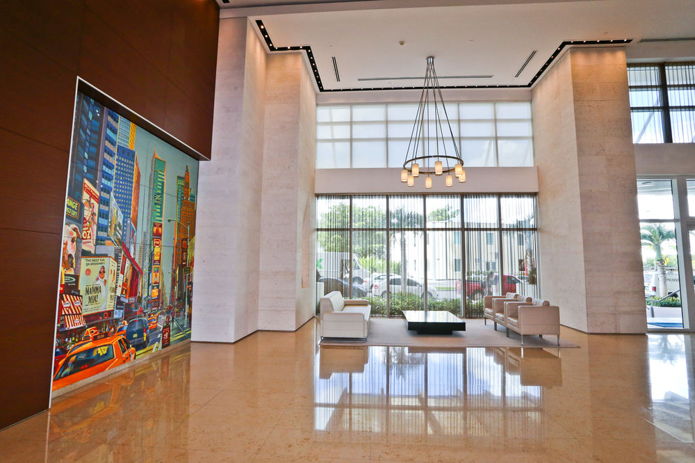 One Broadway Luxury Suites Downtown - photo 27