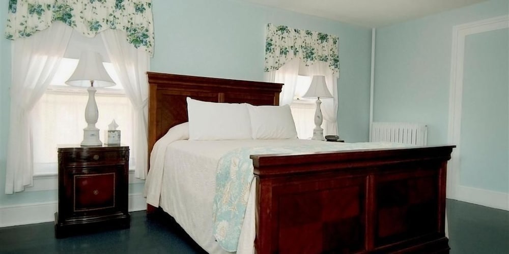 Frederick House - photo 10