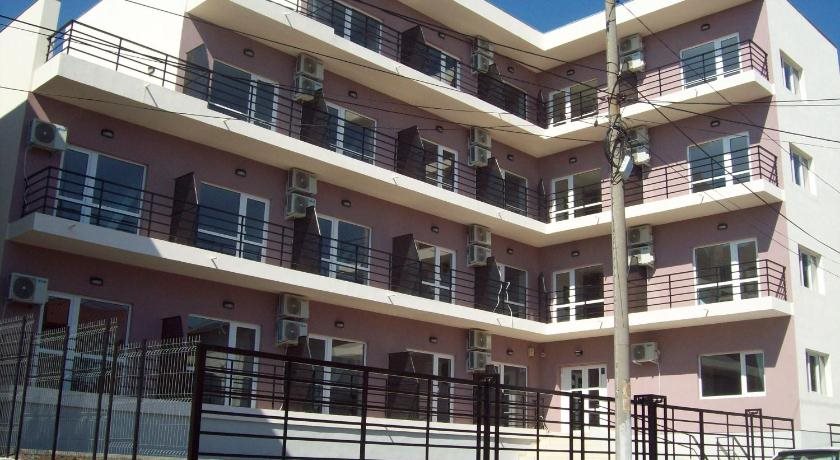 Hotel Raul - carbon neutral hotel in Eforie
