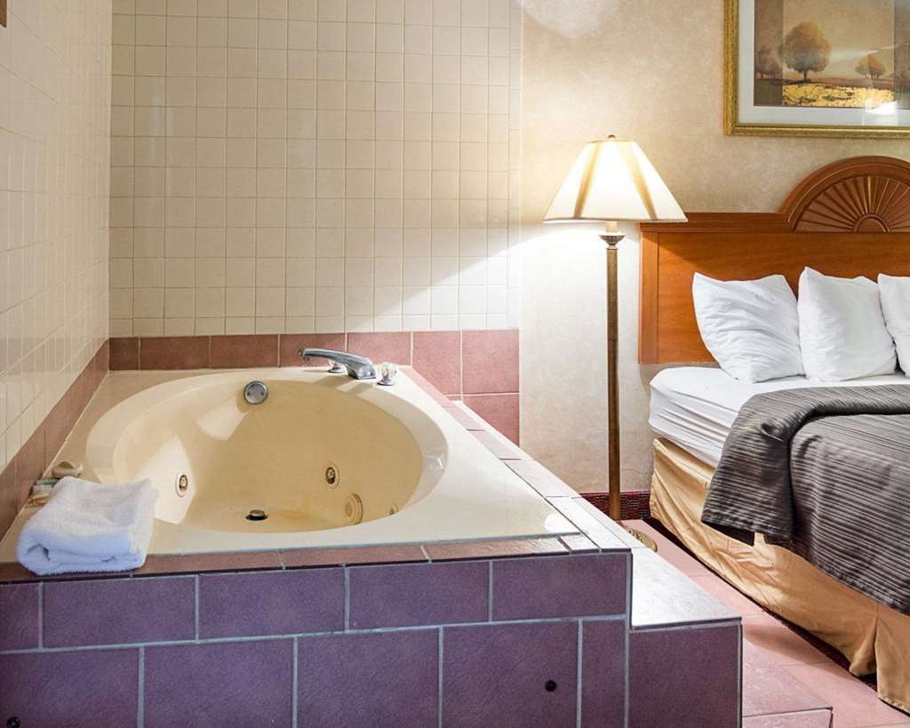 Quality Inn Petersburg Fort Lee Area - photo 19