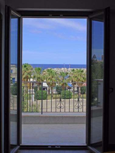 Bed Ponente — hotel in Isola Delle Femmine