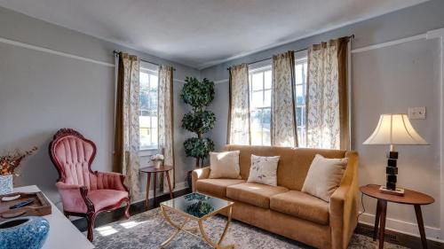 Dock&Volleyball Near Downtown Blissfully Blue in Savannah, United States