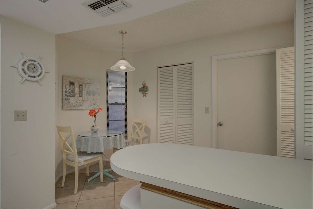 White Pine Court - photo 15
