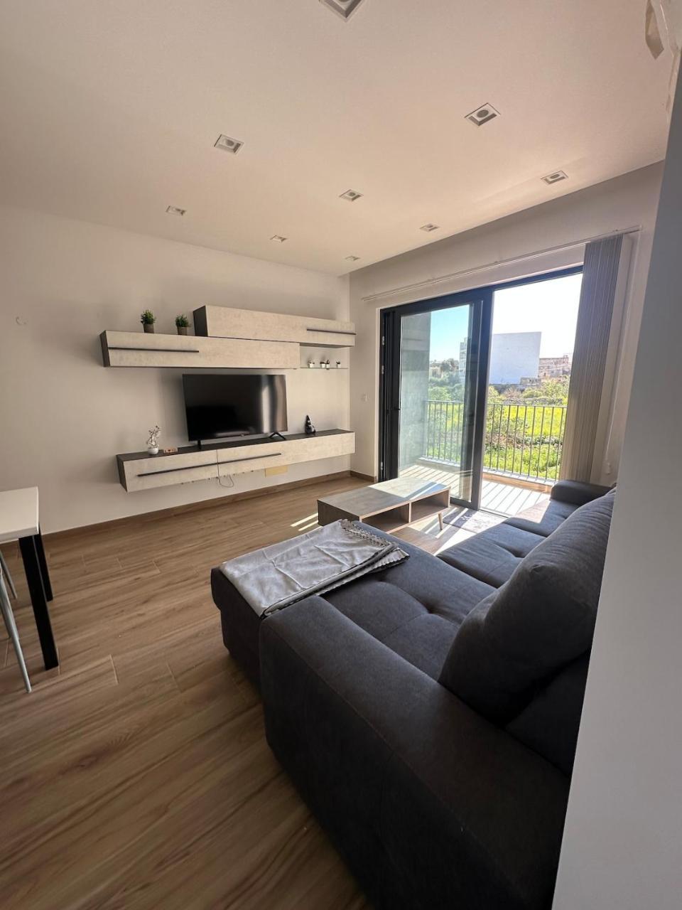 Brand New 2 Bedroom Apartment in Ħal Safi — 4-Star Luxury Hotel in Safi, Malta