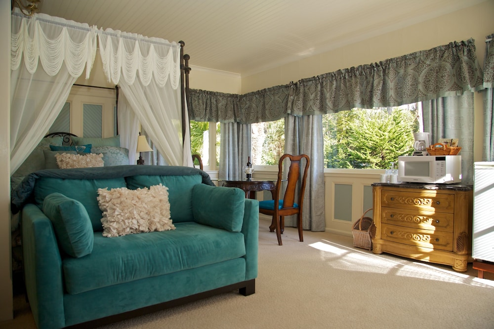 Monarch Cove Inn - photo 40