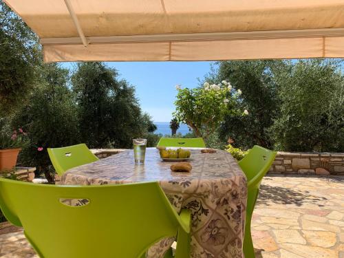 Sea melodies apartment 1 — 4-Star Luxury Hotel in Koroni, Greece