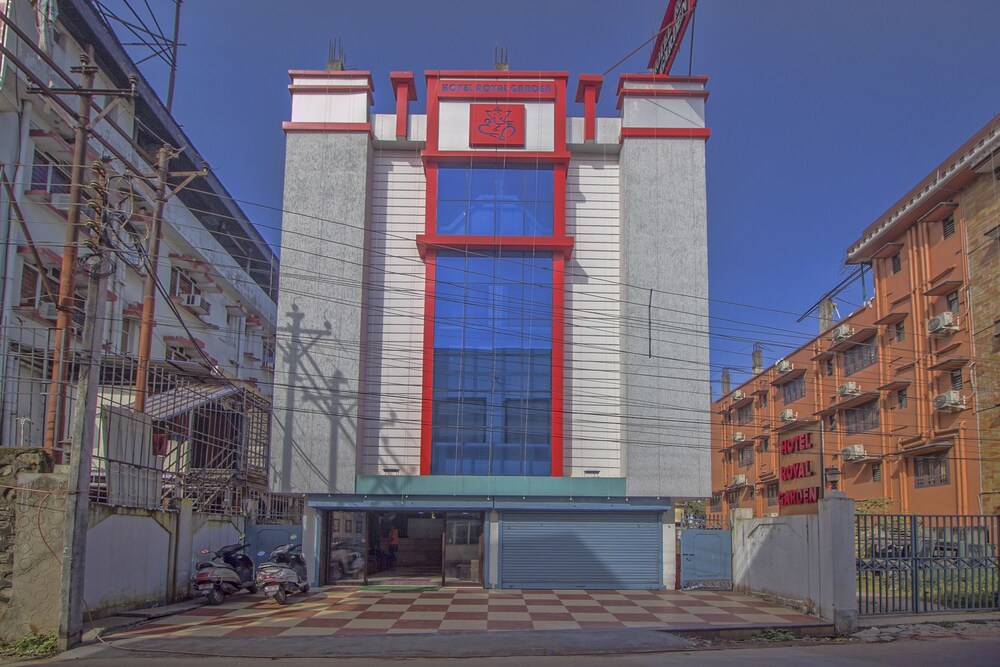 Oyo 25007 Hotel Royal Garden — Siliguri