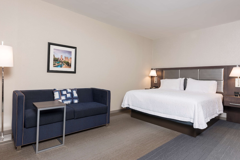 Hampton Inn & Suites Indianapolis Keystone - photo 20