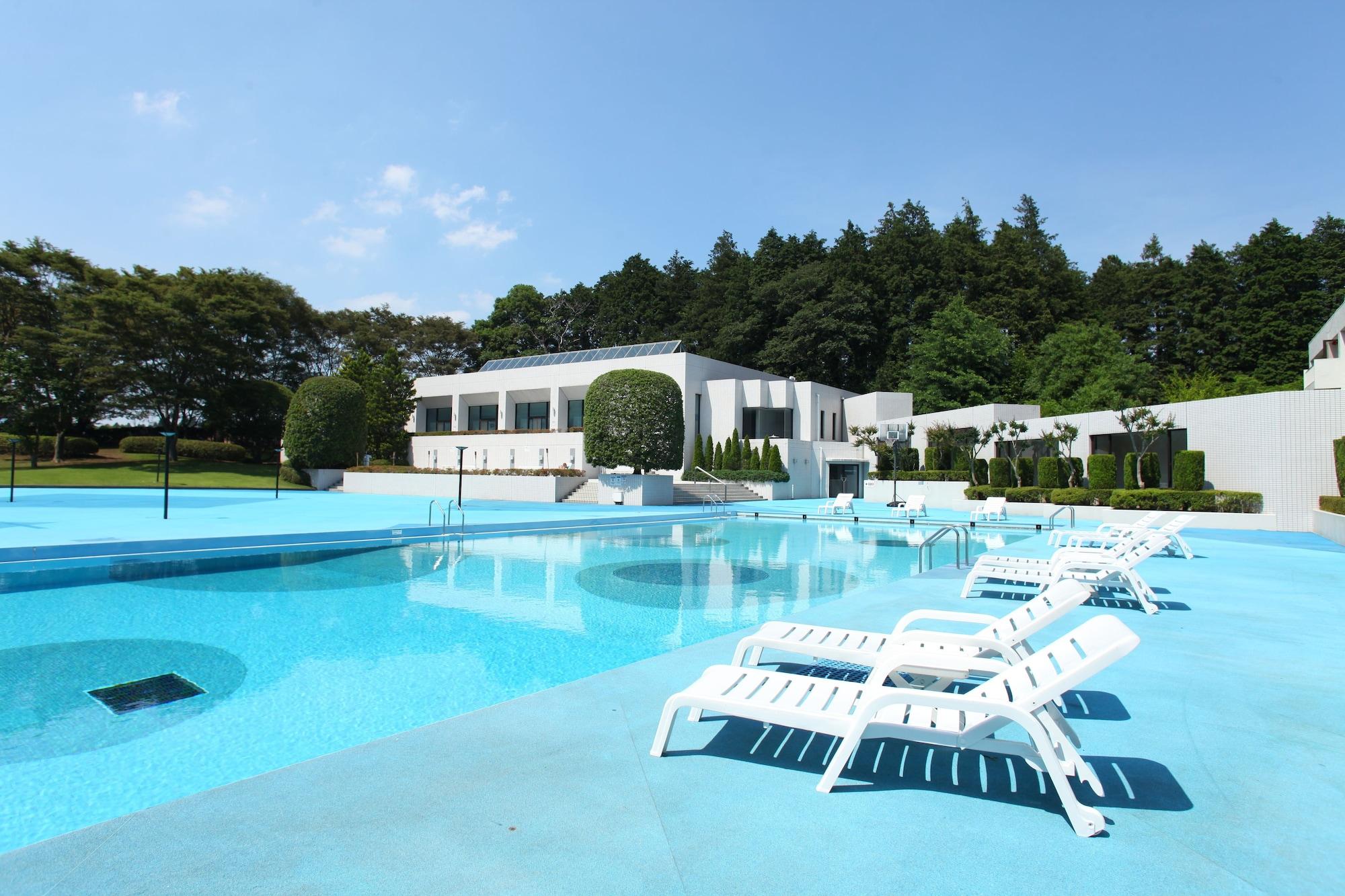 International Resort Hotel Yurakujo — Tomisato