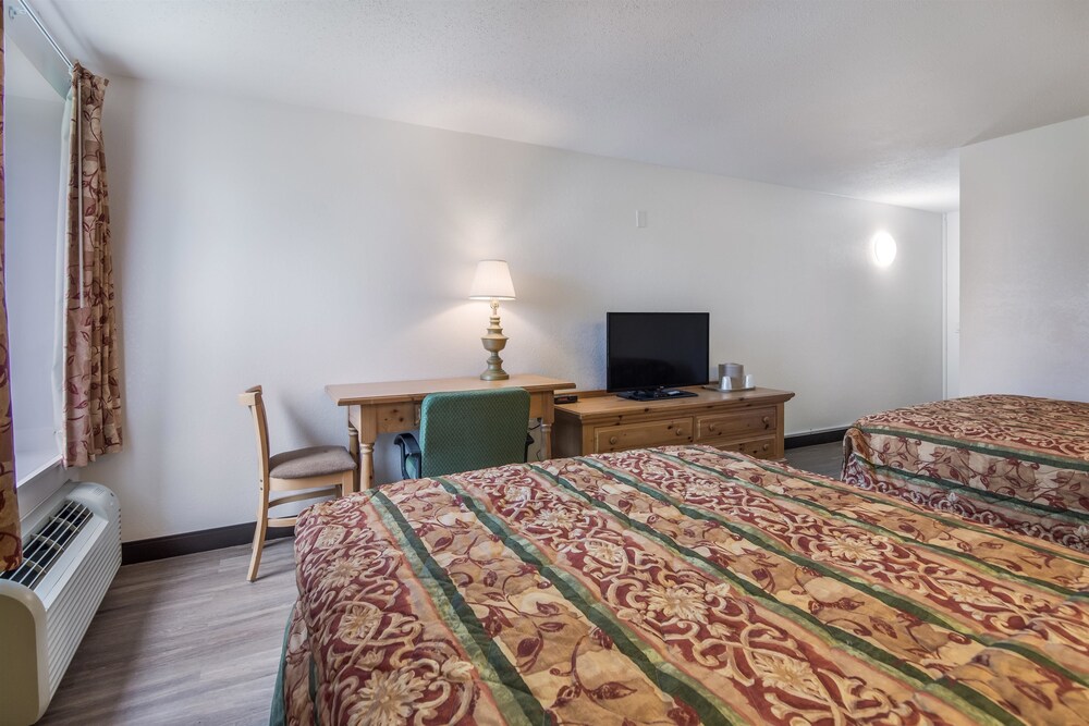 Motel6 Oriskany NY - photo 25