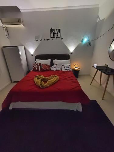 Suite Master Ar Cond Tela Cinema 150 Netflix Globo Piscina Pousada Tijucas Lua Encantada — Tijucas