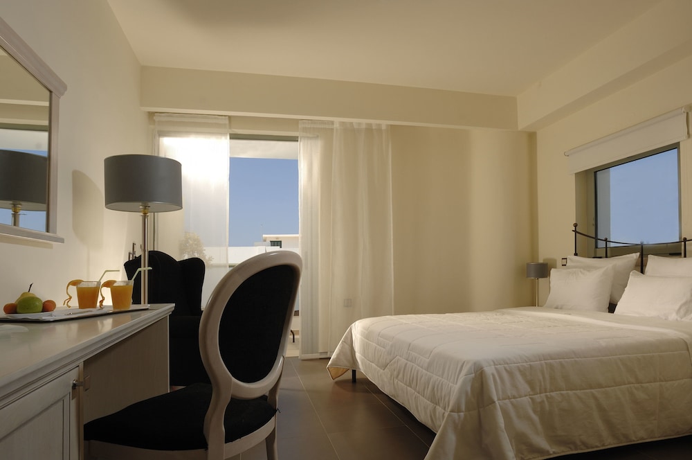 Angela Suites Boutique & Angela Studios & Apartments — Sision — photo 5