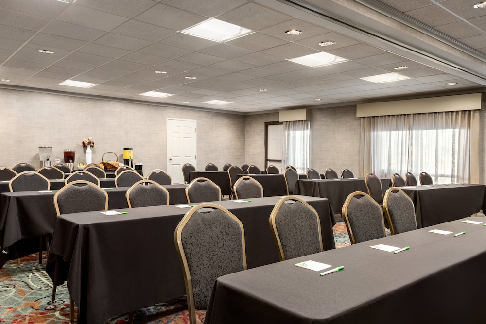 Holiday Inn Hotel & Suites Council Bluffs I 29 by IHG - photo 48