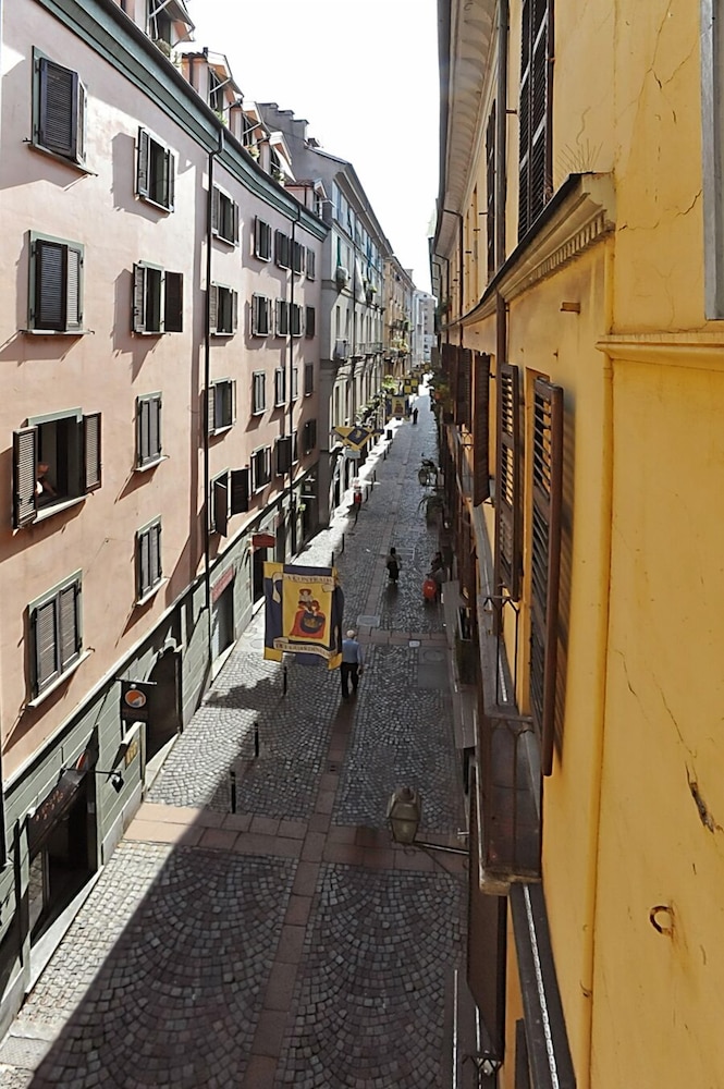 Cozy studio in Turin city center — 4-Star Luxury Hotel in Turin, Italy