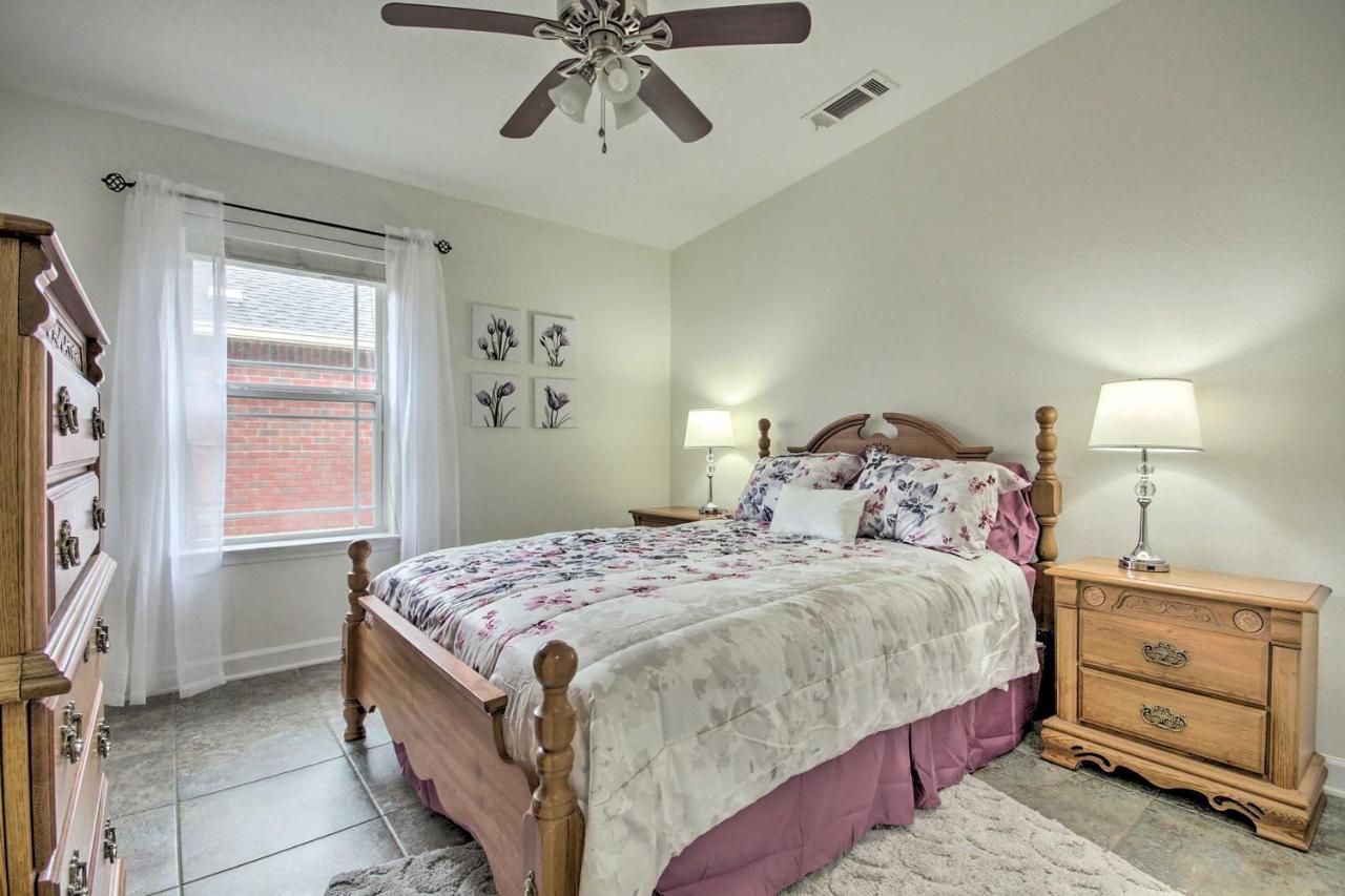 Private Pool and Patio Pensacola Family Home — 4-Star Luxury Hotel in Pensacola, United States