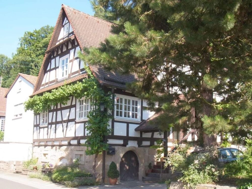 Pfaelzerleben - carbon neutral hotel in Oberotterbach