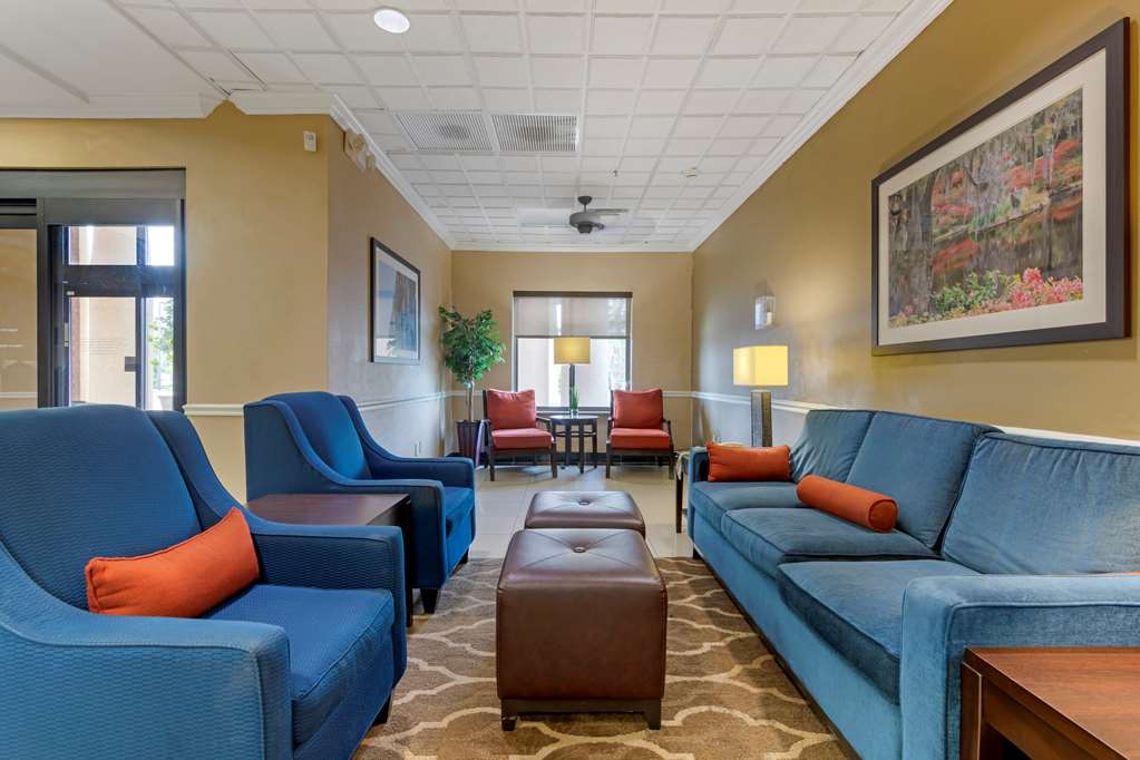Comfort Suites Savannah North I 95 - photo 3
