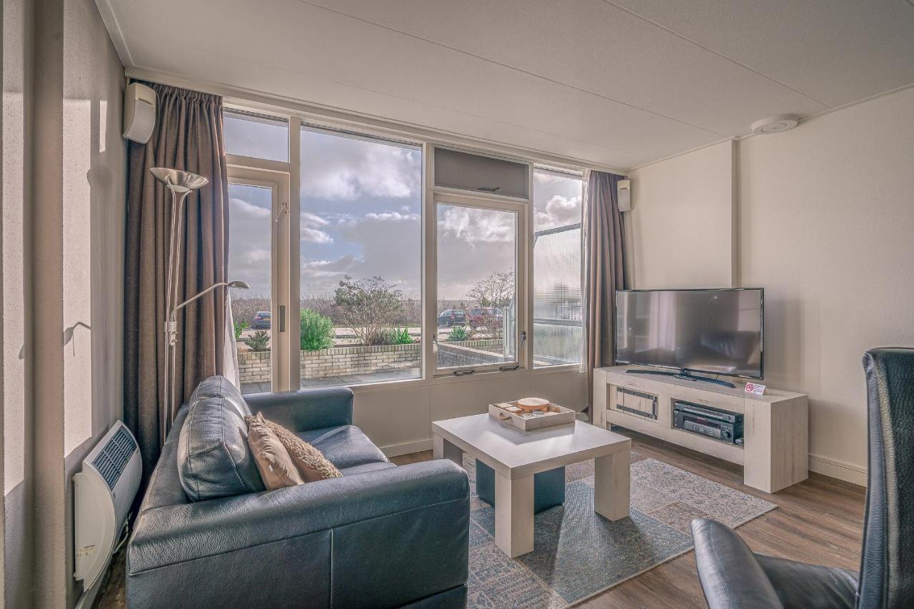 Appartementencomplex Juliana 72 — 4-Star Luxury Hotel in De Koog, Netherlands