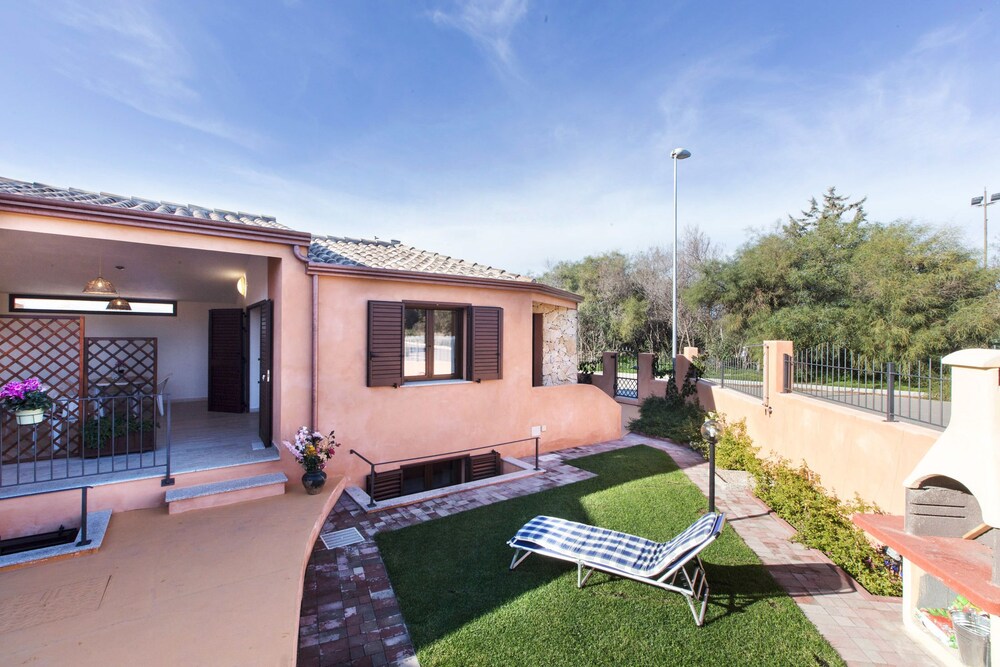 Villetta Laura 350 mt Baia di Porto Frailis in Arbatax, Italy