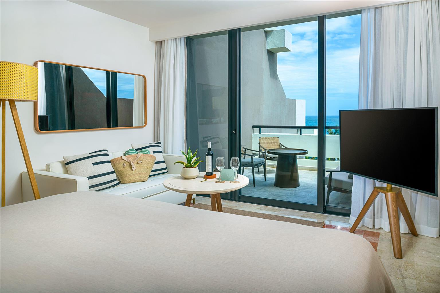 Guest room