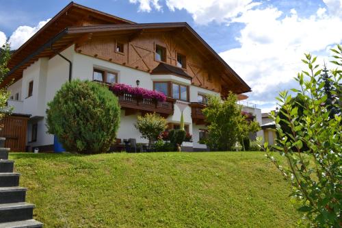 Haus Romantica — 4-Star Luxury Hotel in Nauders, Austria