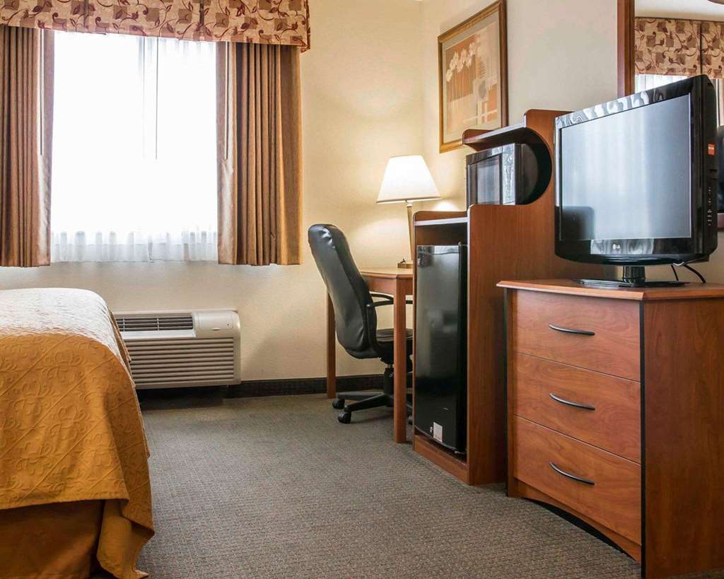 Quality Inn Durand I 69 - photo 19